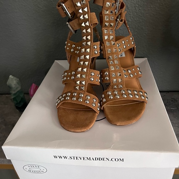 Brand new Steve Madden “Double E” block heel sandals - Picture 3 of 5